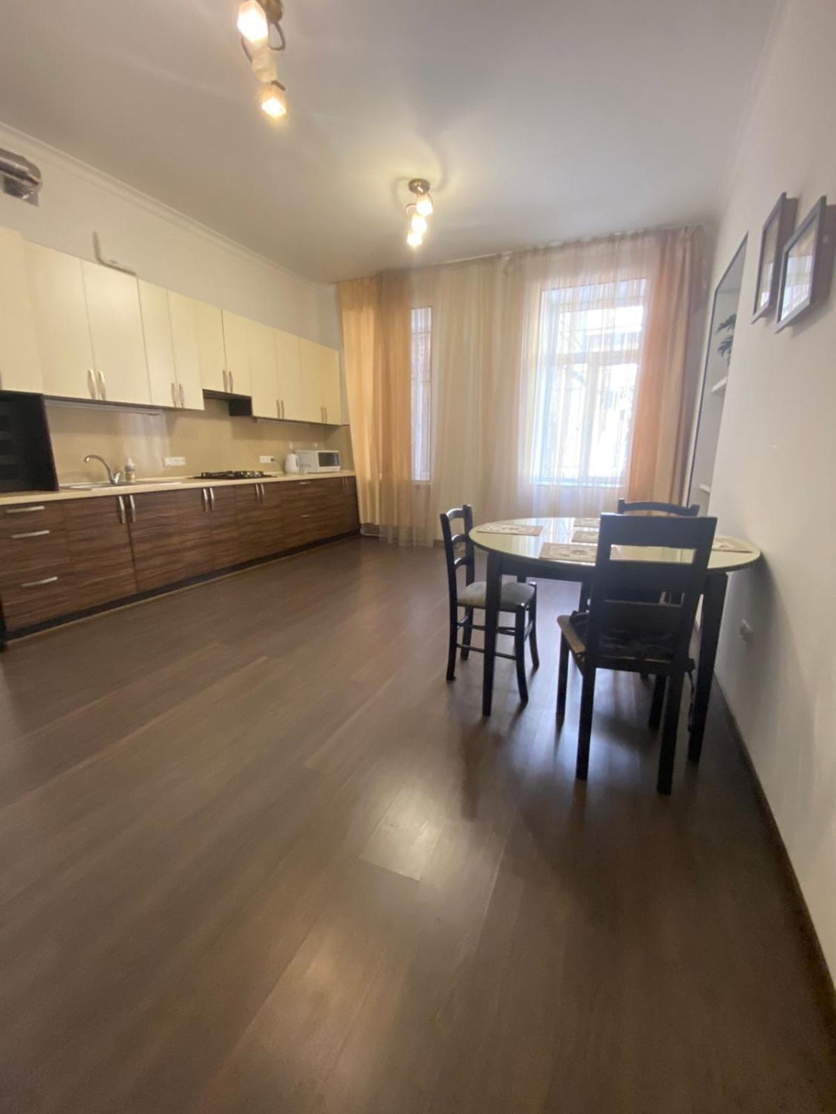 Afina Aparthotel Odessa Ngoại thất bức ảnh